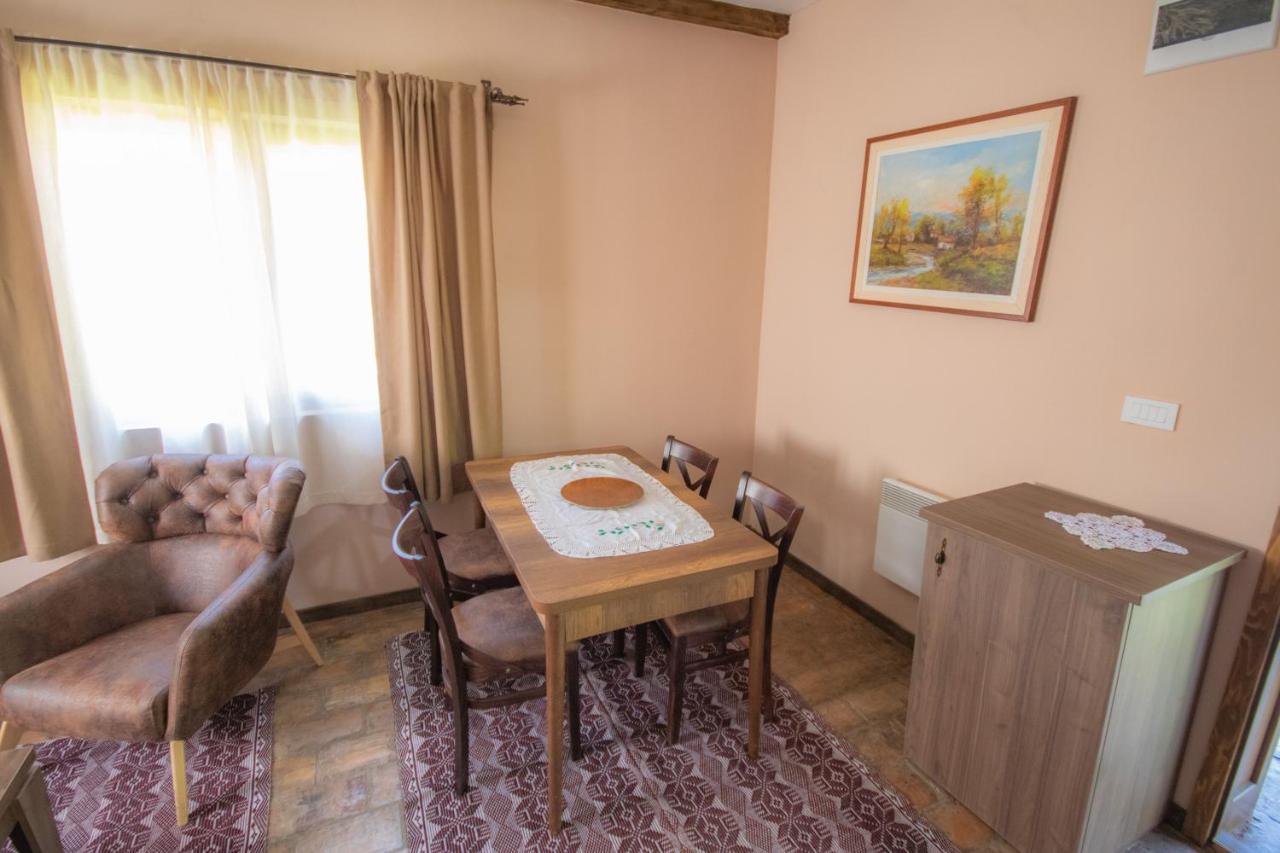 Appartement Etno Selo Svodje à Vlasotince Extérieur photo