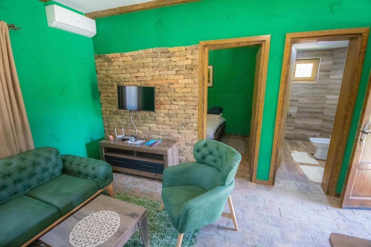 Appartement Etno Selo Svodje à Vlasotince Extérieur photo